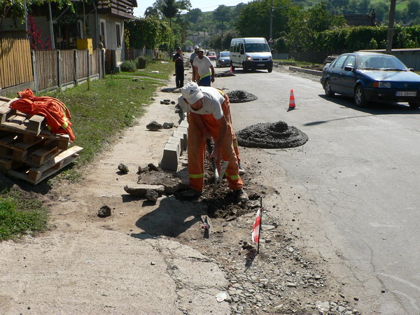 1 scos borduri str Armatei1.jpg